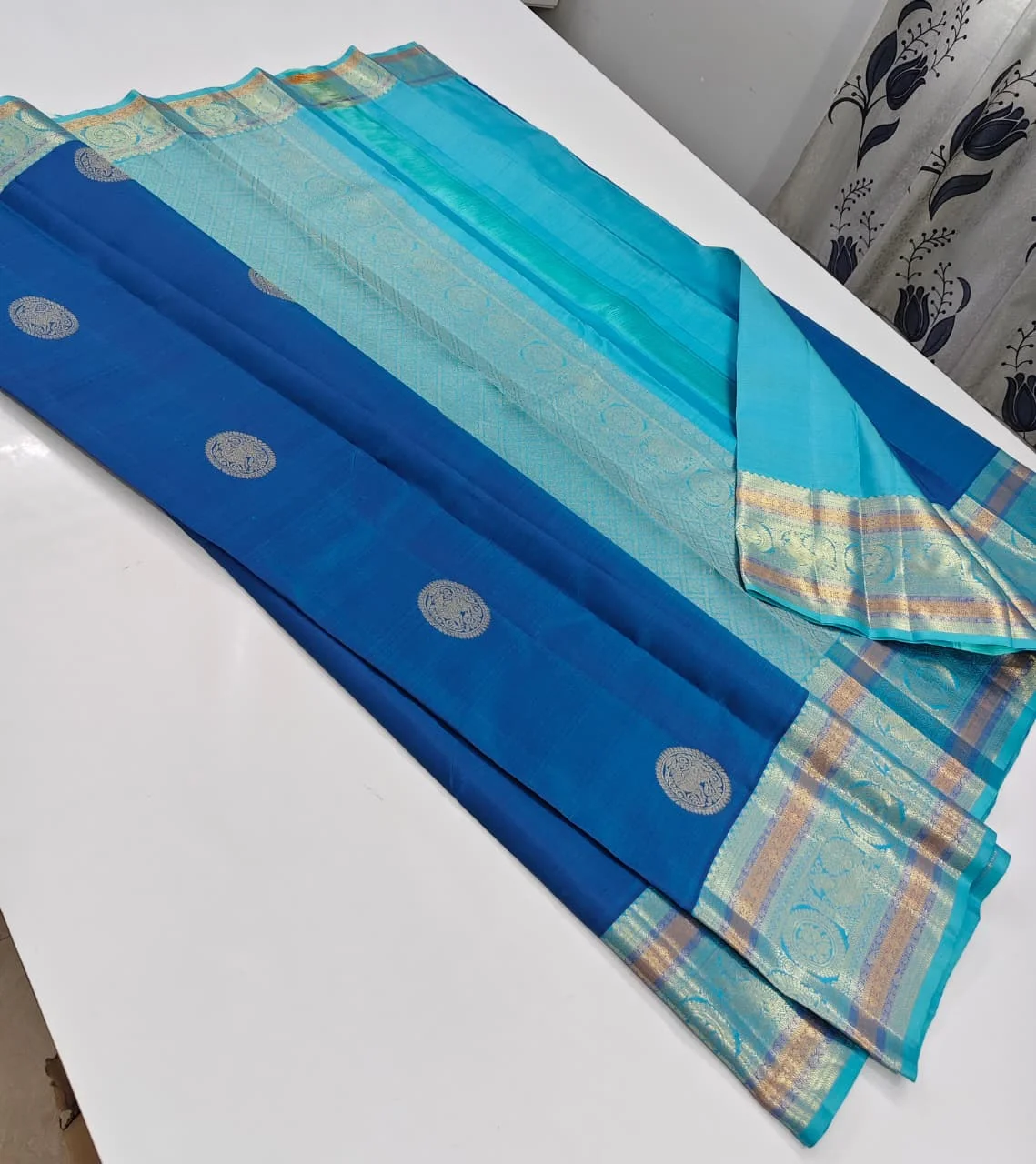 Pure Kanchipuram Pattu Silk Saree in Purple & Sky Blue